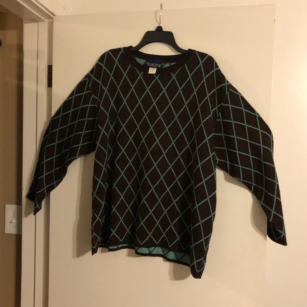 Hannah Moon sweater Collection